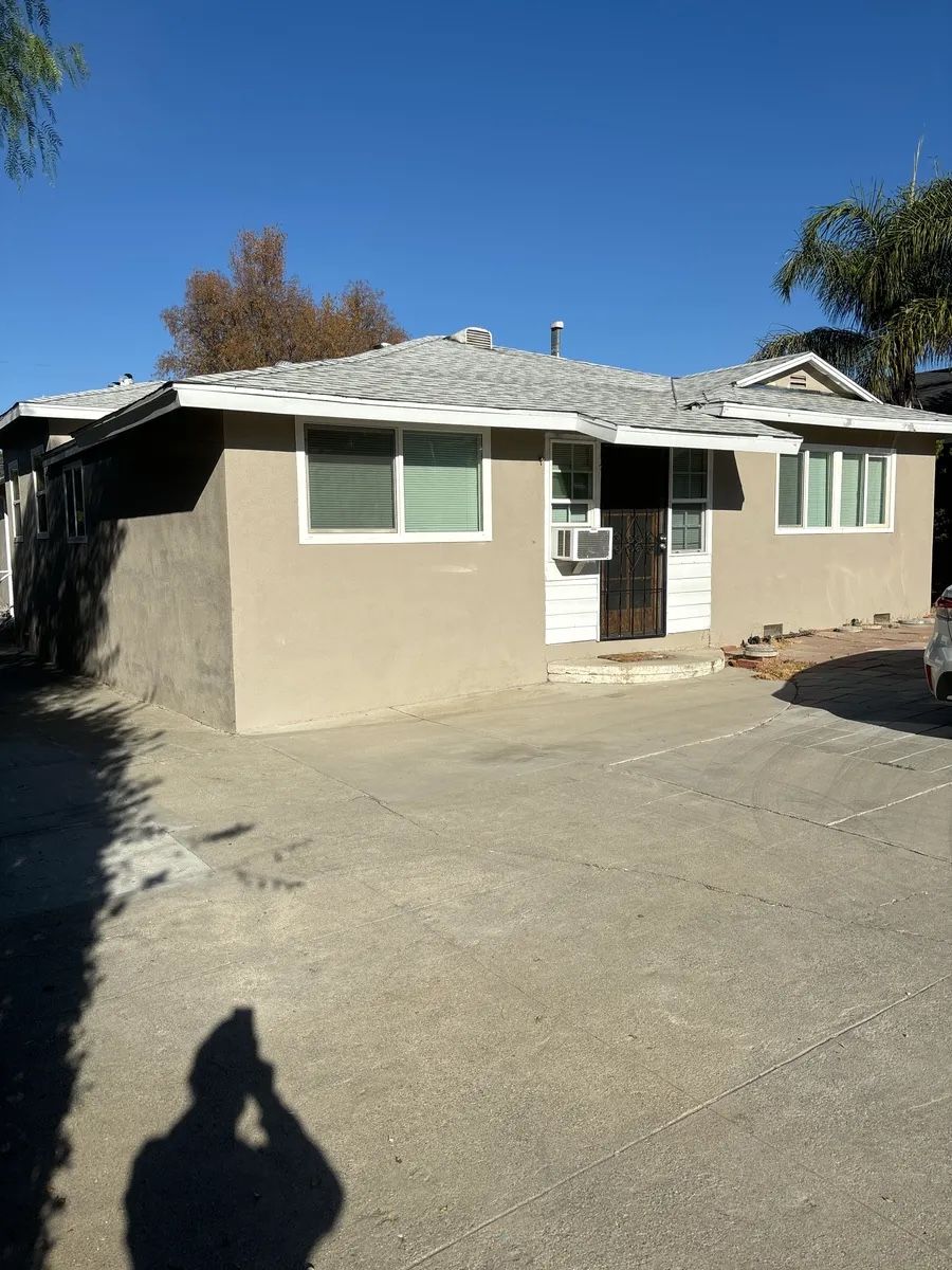 3 Bedroom 1 Bedroom Lake Elsinore Apartment