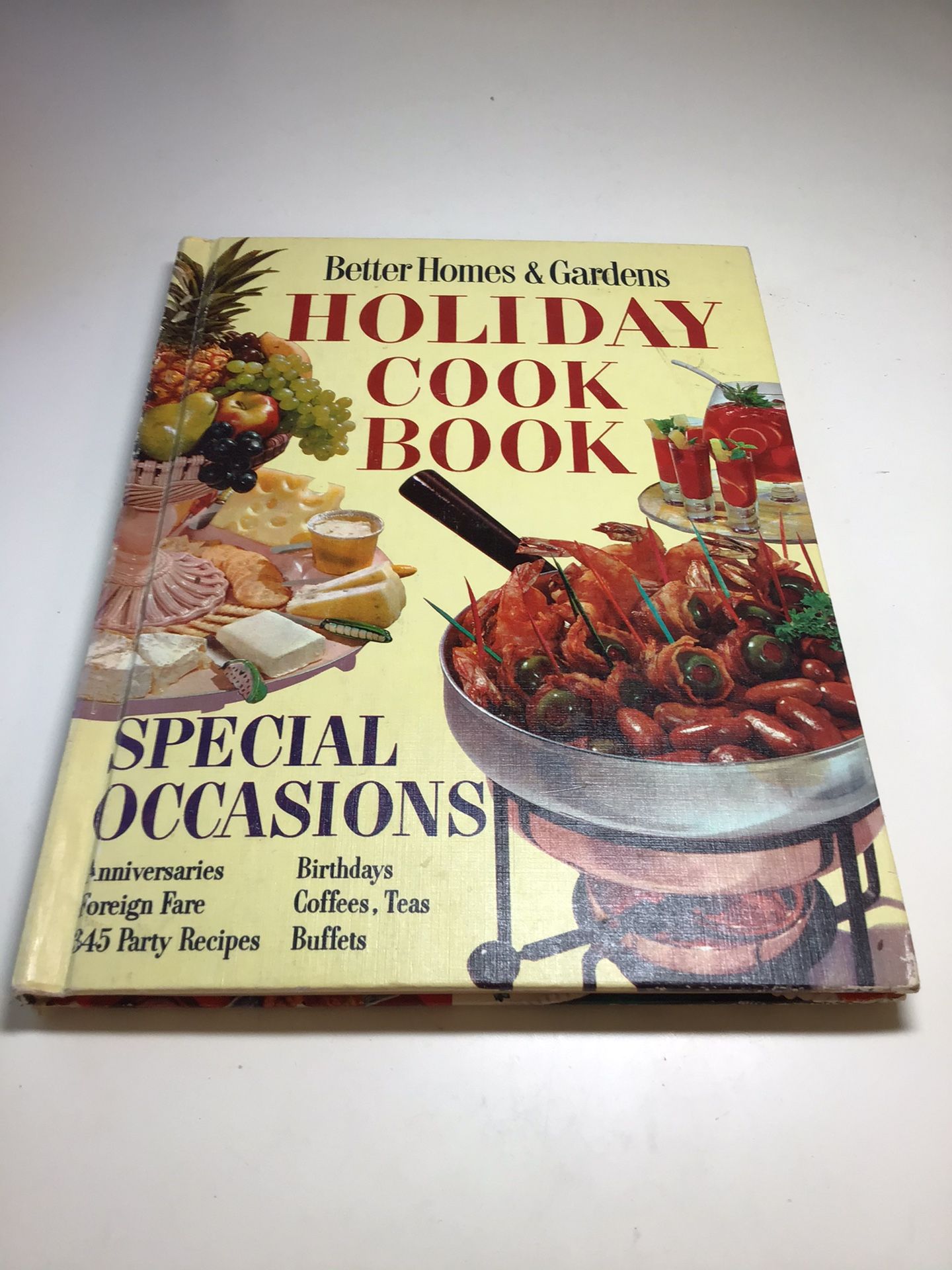 Vintage Mid Century Retro Better Homes And Gardens Holidays Through The Year  Cook Book