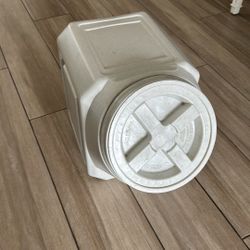 Dog Food Storage 