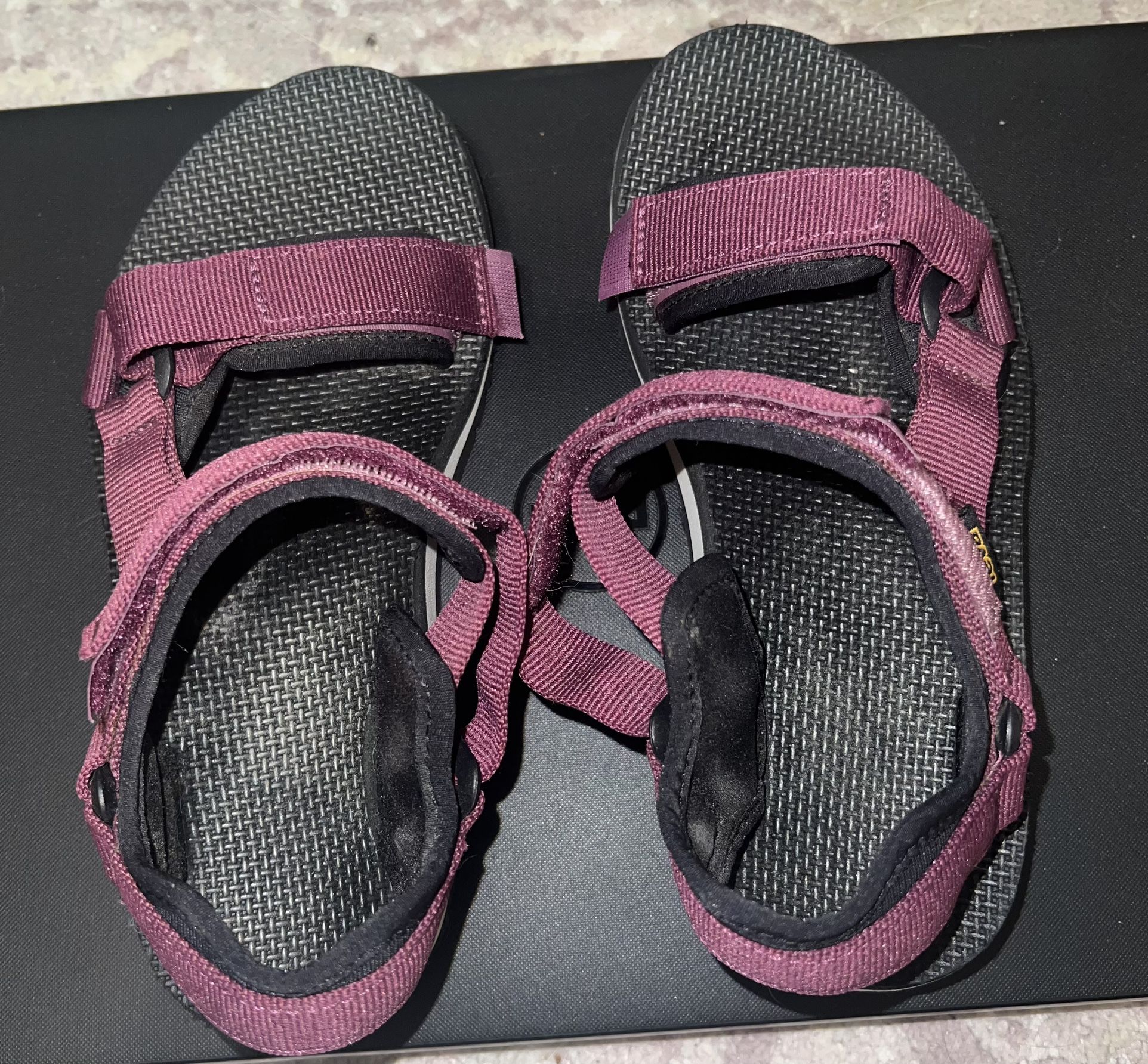 Size 5 Teva Sandals 