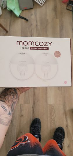 Momcozy Breast Pump