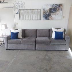 Free Delivery Living Spaces Sofa