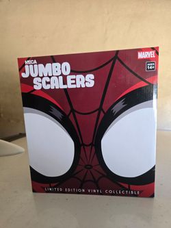 NECA Jumbo Scalers Marvel Spider-Man Vinyl Collectible