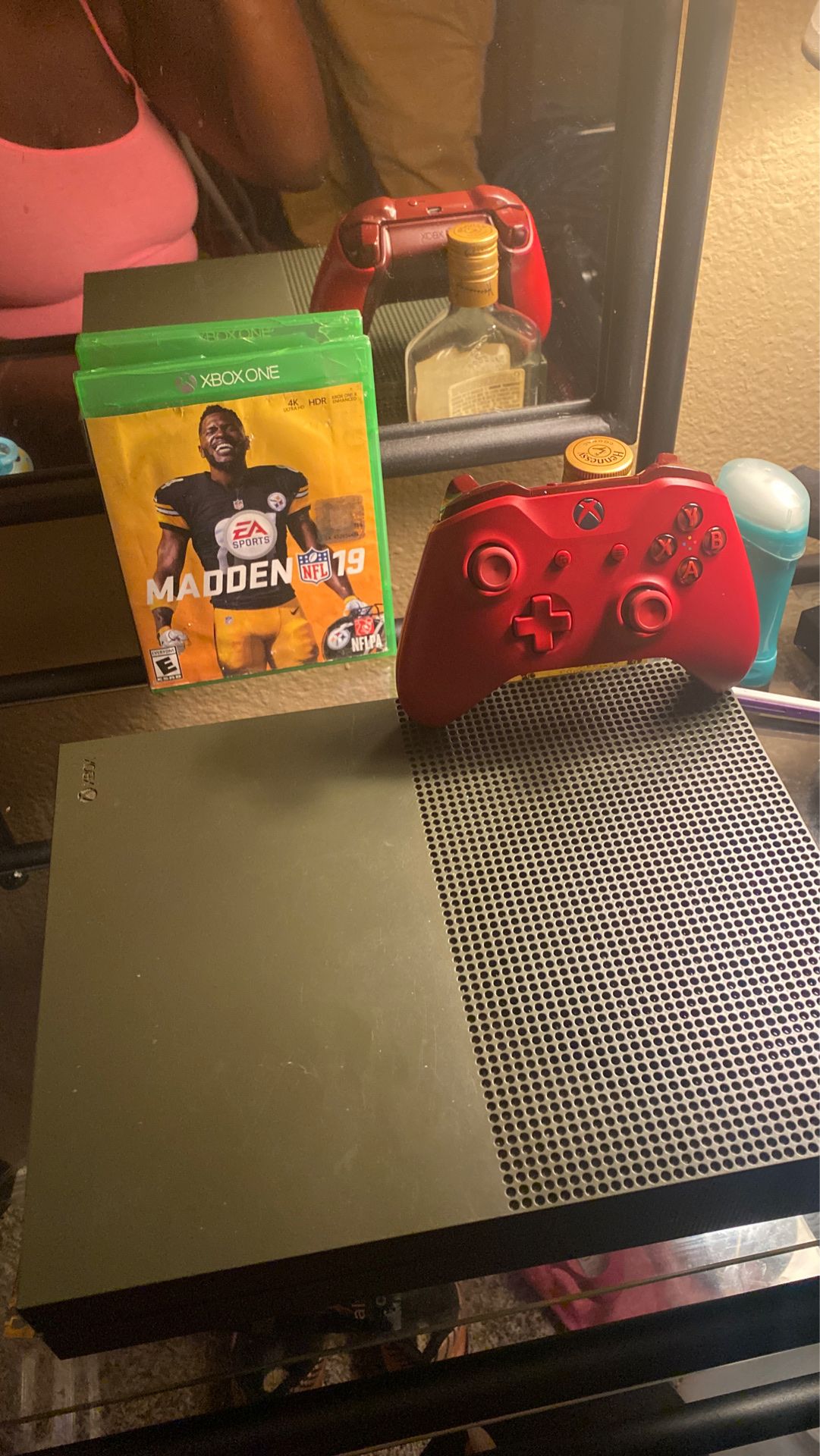 XBOX 1s for sell 180$