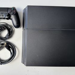 Sony PlayStation 4 Console Bundle – Great Condition!