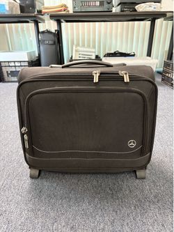 Pilot suitcase