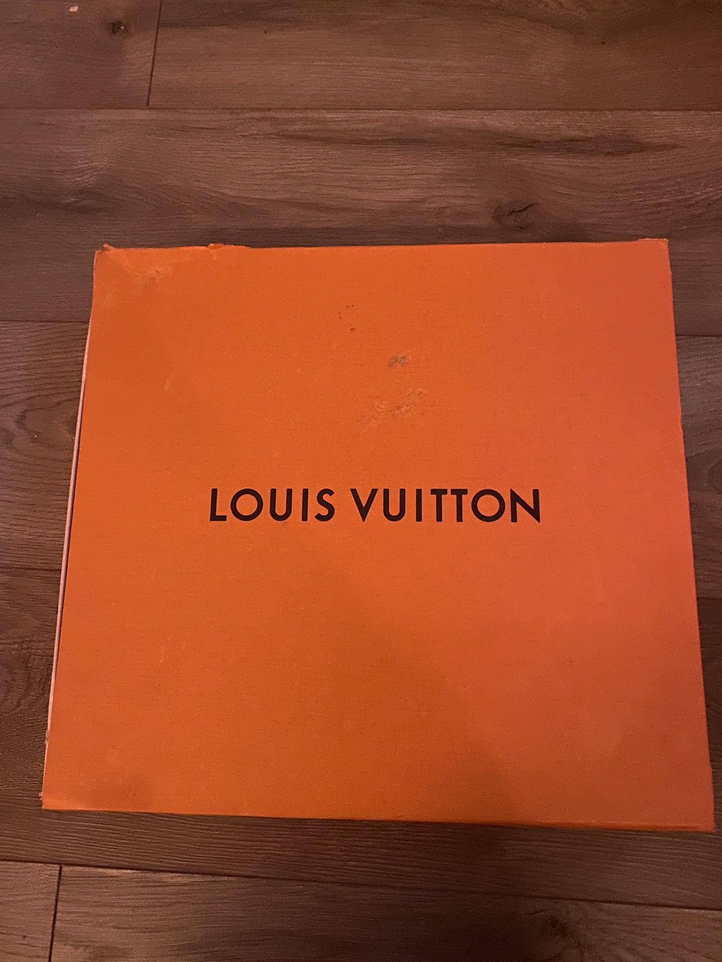 Laureate Platform Desert Boot 39 Louis Vuitton