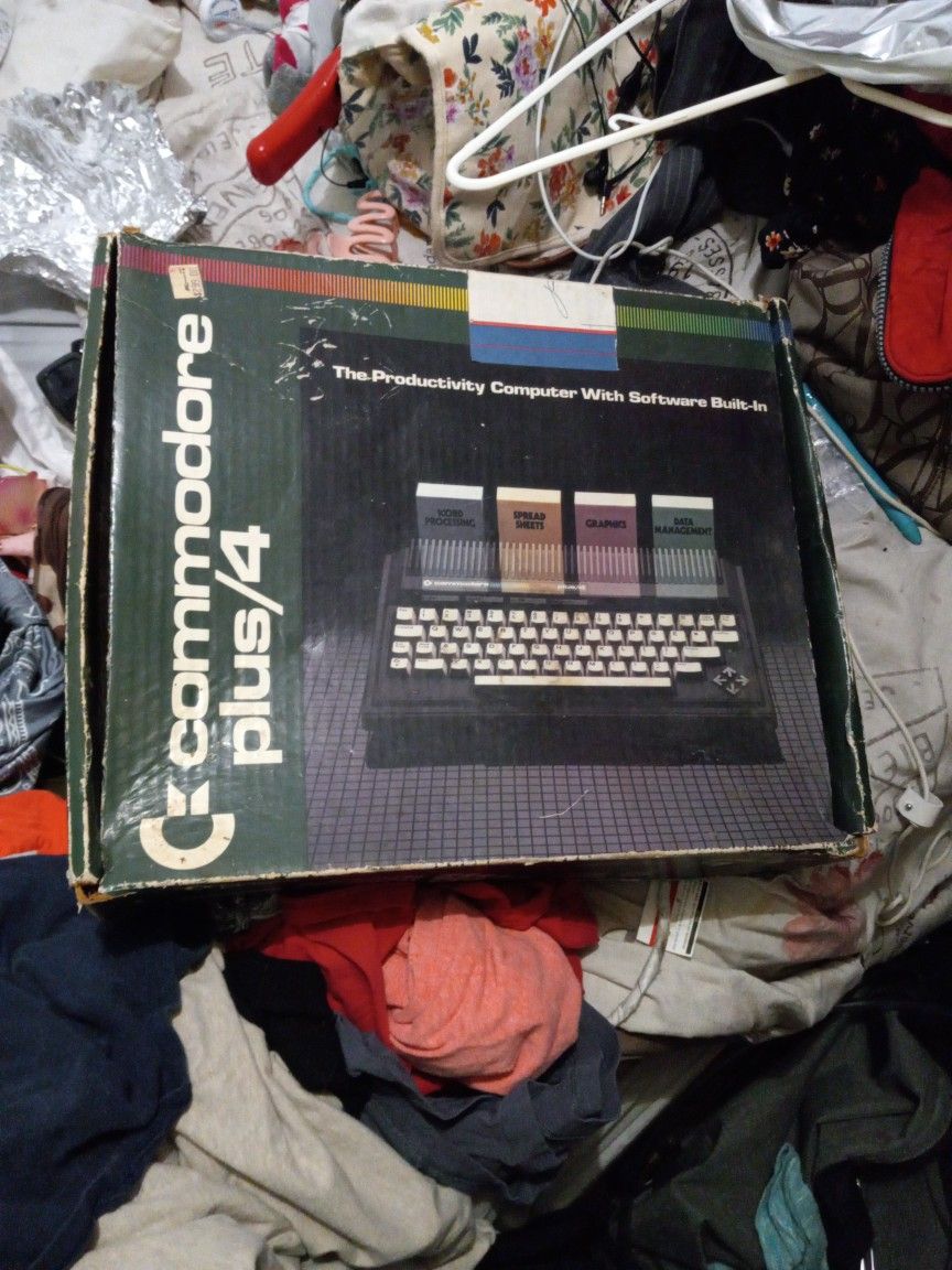 Commodore Plus/4 Vintage