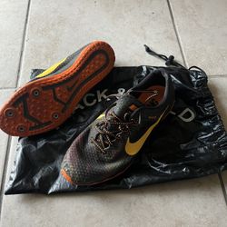 Nike Track Shoes 