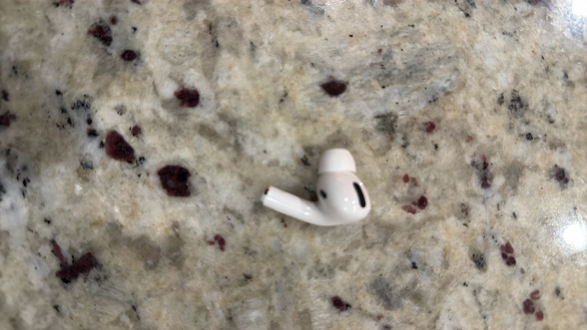 Apple Air Pod Pro Ear Bud Right