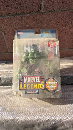 Marvel legends hulk figure with 32 page comic
