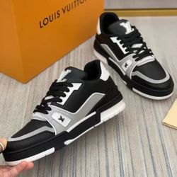 LV Trainer Leather Lace-up Flat Low Top Fashion Board Shoes Men's Black