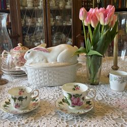 Set of two English roses teacups and saucers