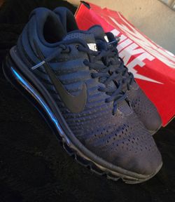 Nike AIR MAX 2017