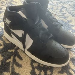 Jordan 1 mid 