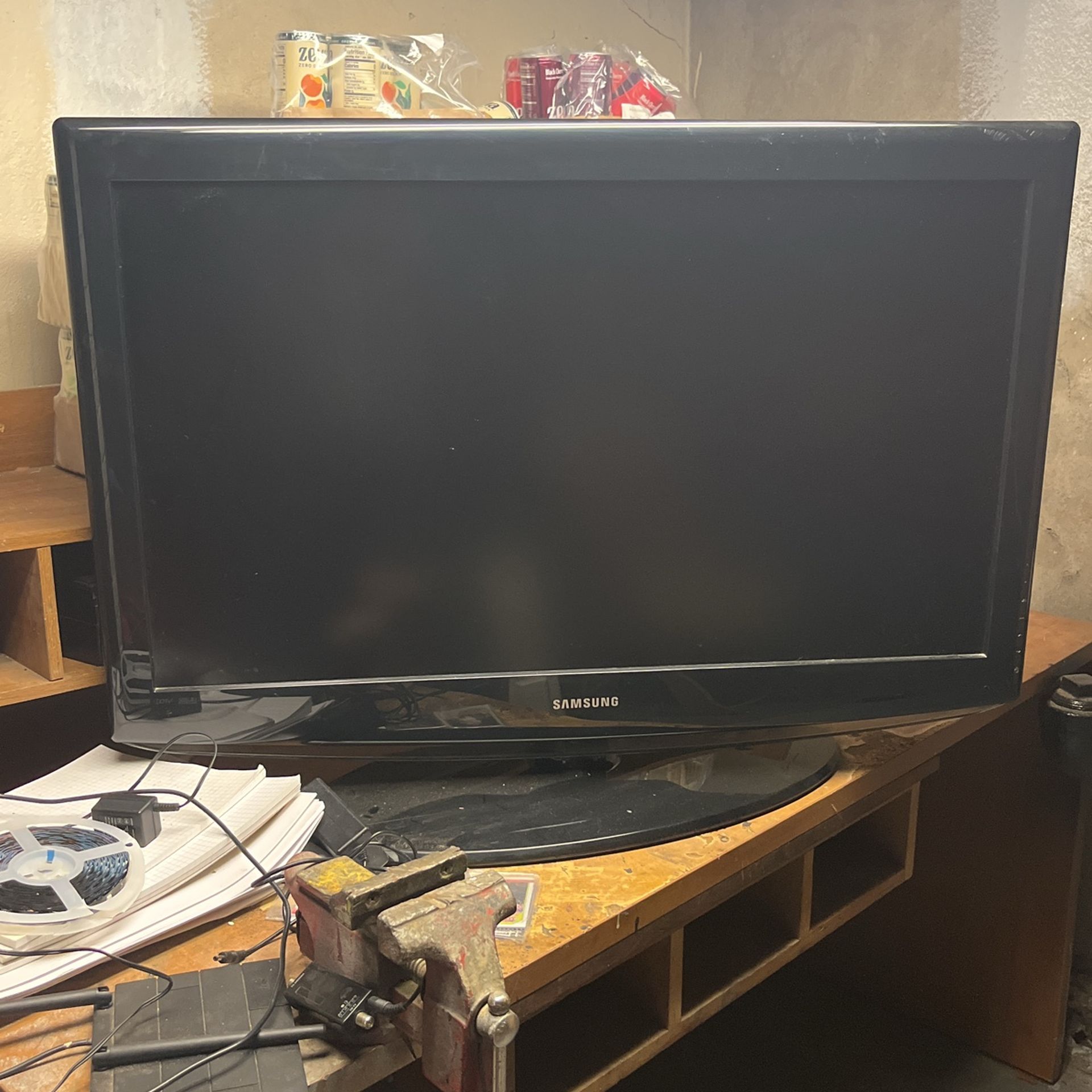 Samsung 37” Flatscreen LN-T3753H