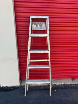 6 foot aluminum step ladder