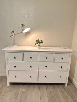 White Hemnes ikea 8 drawer dresser