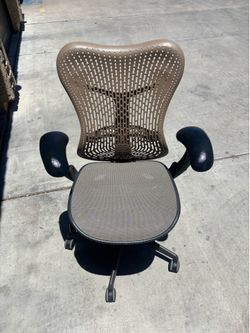 Herman miller Mirra Chair- Desk office Gaming chair