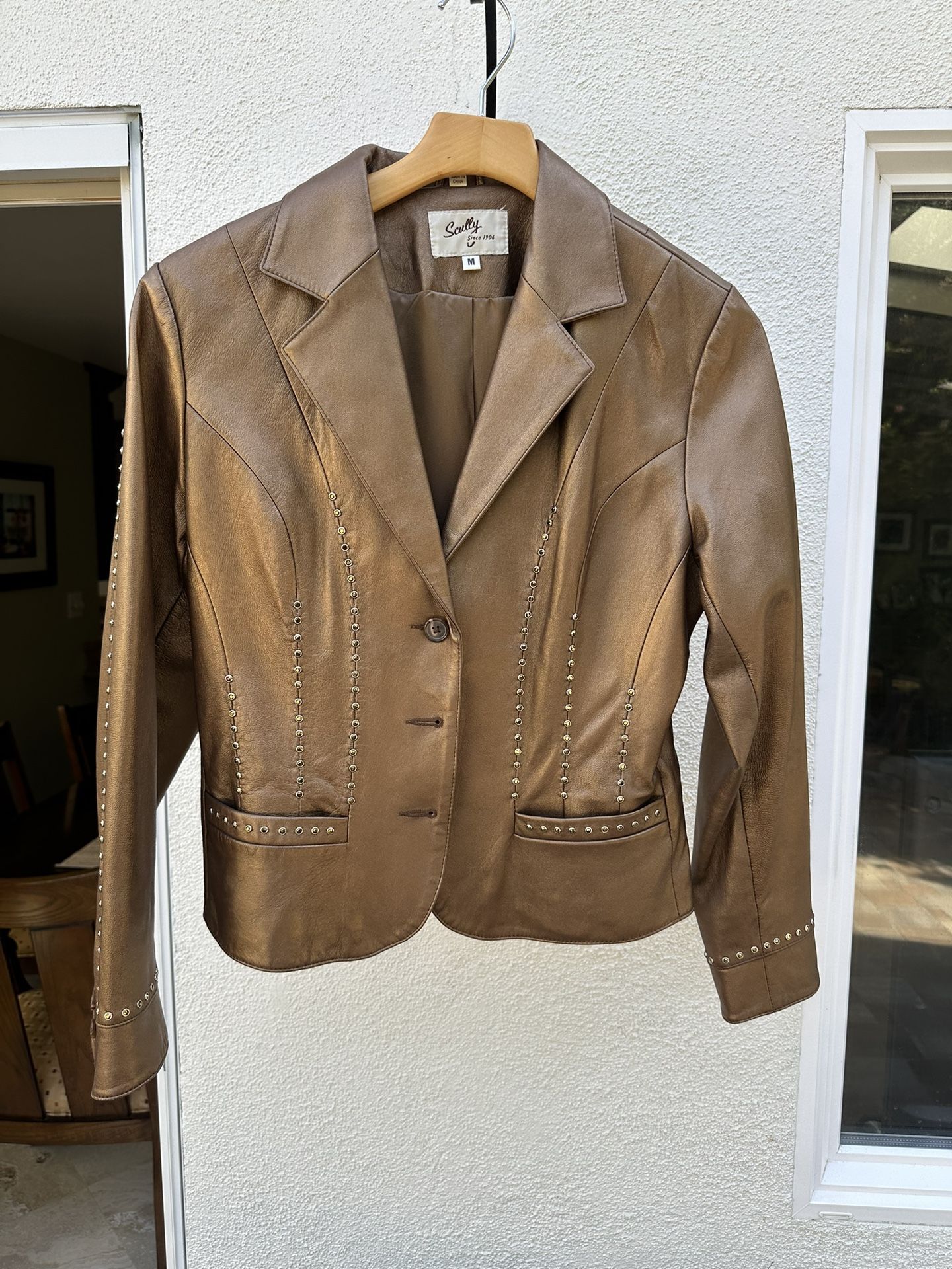 Women’s Leather Jacket