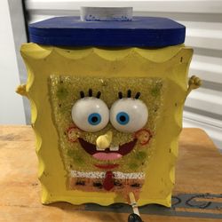 RARE lSpongeBob Wood 3D Box Container Had Made. 7x7x9.5 Inches