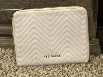 BRAND NEW TED BAKER POUCH PERFECT FOR IPAD/TABLETS