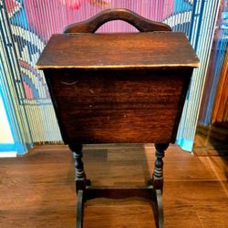 vintage Priscilla-style sewing box or sewing stand, likely dating from the 1920s to 1940s. 24.5"×12"