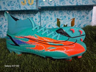 Soccer cleats us size 9.5