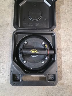 (2) 8" Woods Powr-Grip 8" Flat Vacuum Cup