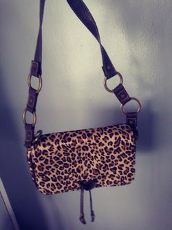 Guess purse