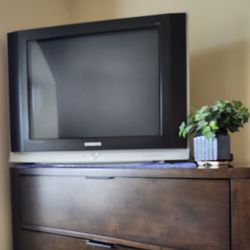 Samsung 30-inch CRT Television