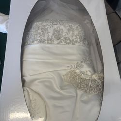 Cream Wedding Dress 650$