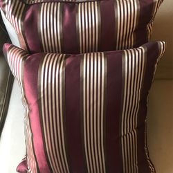 NEW Beautiful Down Throw Pillows (2)  Christmas, Retail $100 