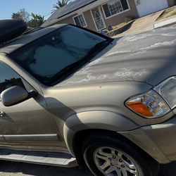 2005 Toyota Sequoia