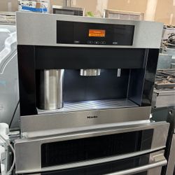 MIELE COFFEE MAKER 24” 