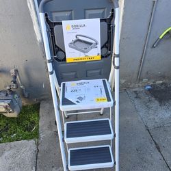 Gorilla Step Ladder