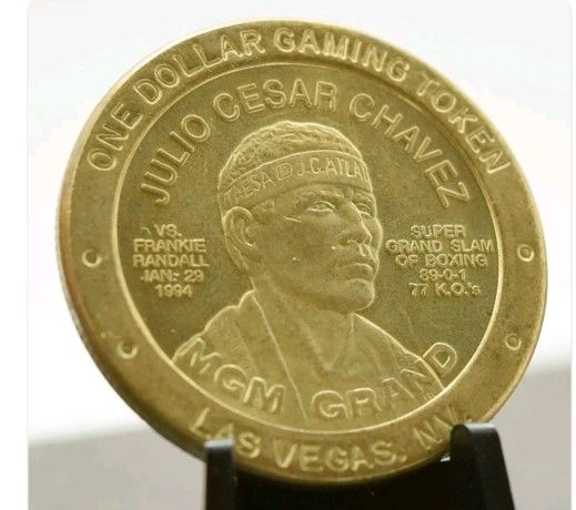 RARE Vintage MGM Grand $1 Julio Cesar Chavez Vs Frankie Randall Coin