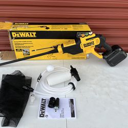 DEWALT 20V MAX 550 PSI 1.0 GPM Cold Water Cordless Battery Power Cleaner with 4 Nozzles (Tool Only)