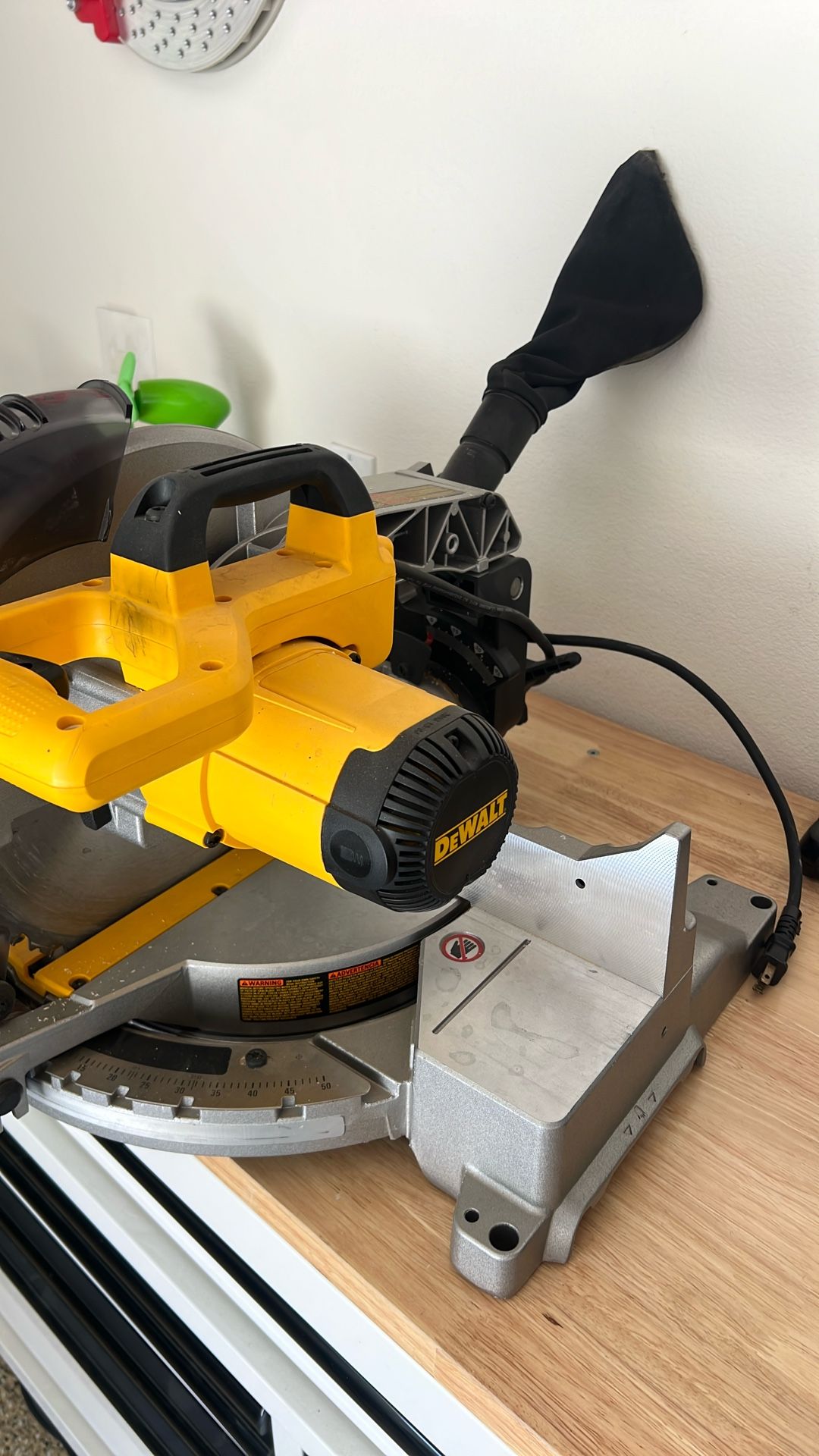 DeWalt minor saw