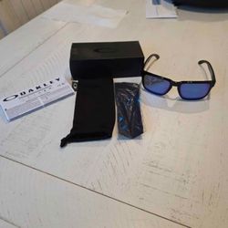 Brand New Oakley Holbrook