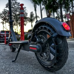 Electric scooter