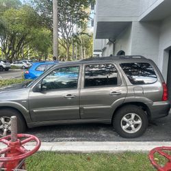 2005 Mazda Tribute