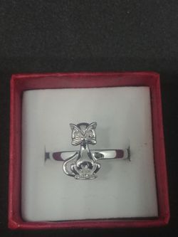 Pretty kitty ring