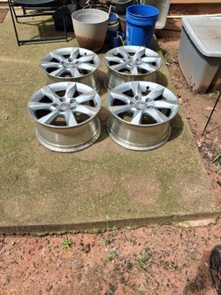 17in  Acura tl wheels