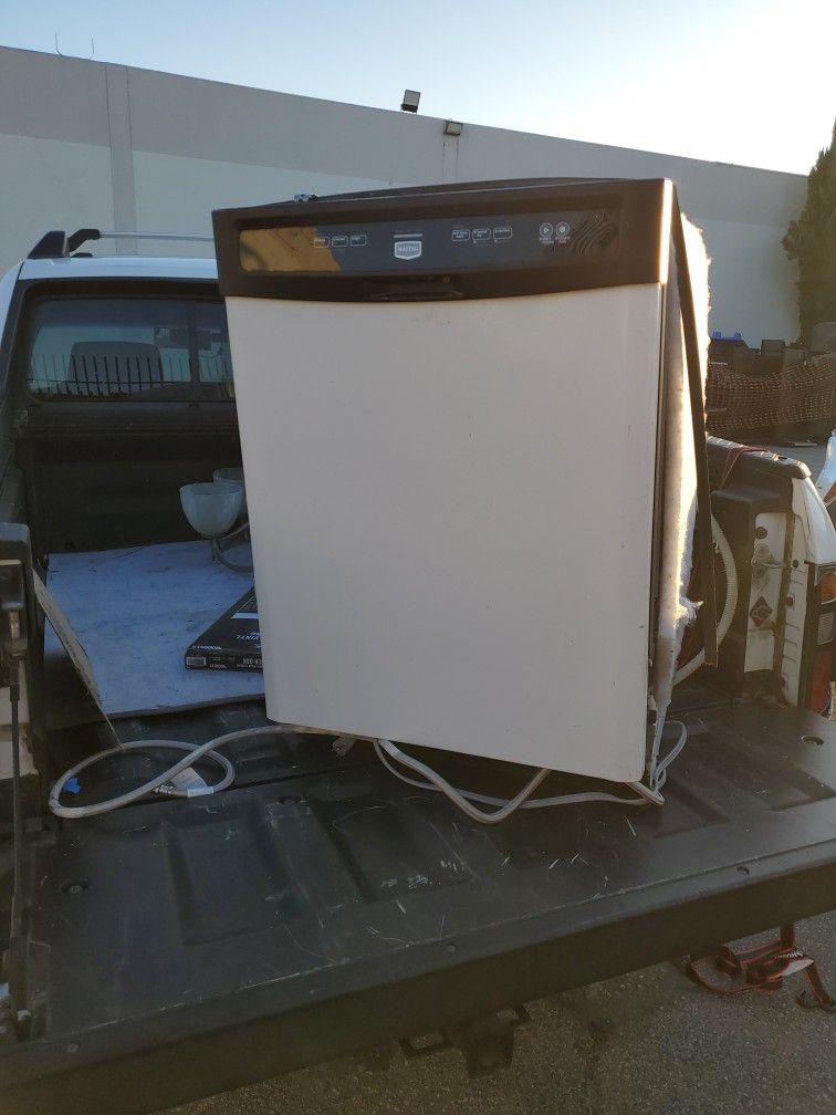 Maytag Dishwasher Stainless Tub Working Good