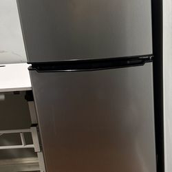 Small Refrigerator 