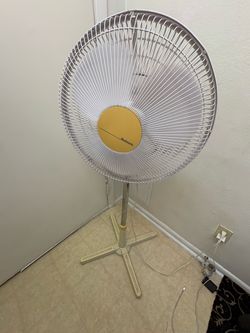 Holmes Standing Pedestal Fan