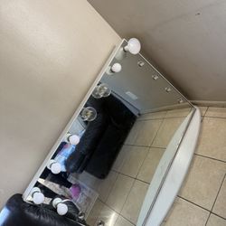 Impressions Hollywood Vanity Pro
