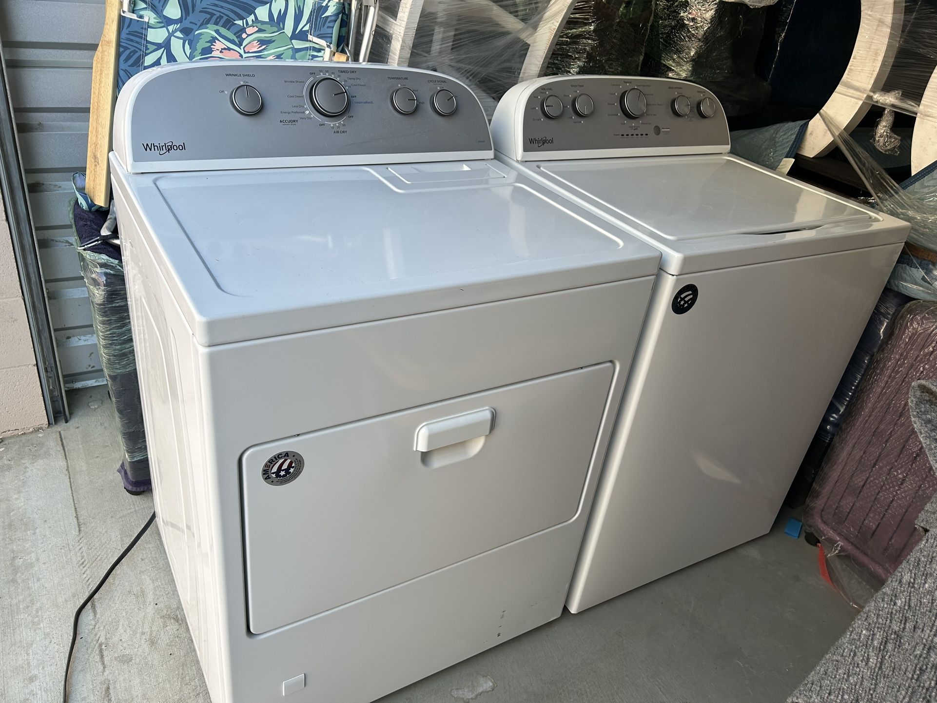 Whirlpool Washer & Dryer (gas)