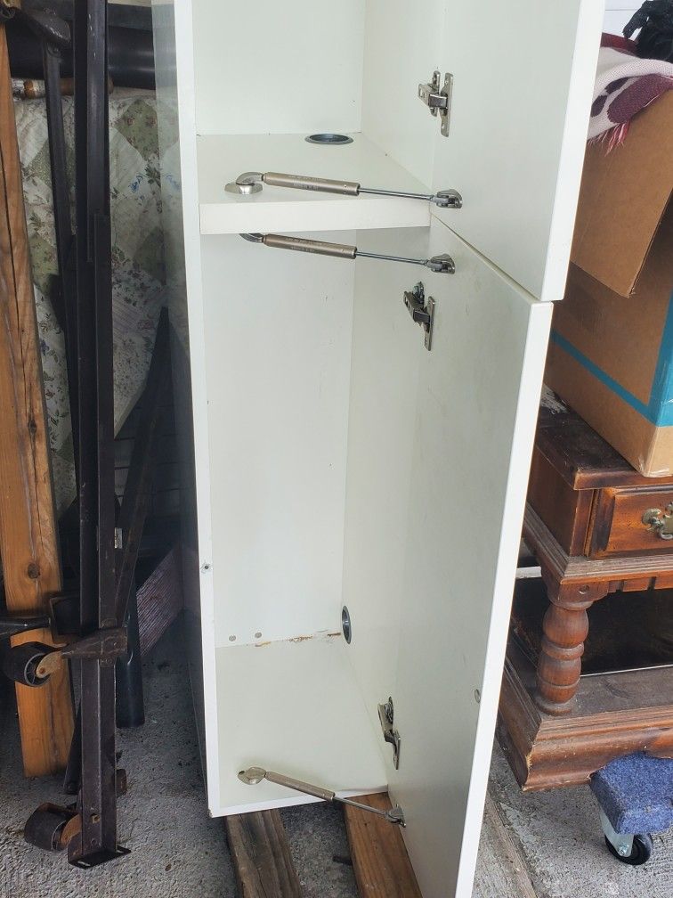White TV Stand 72x 12 X 17